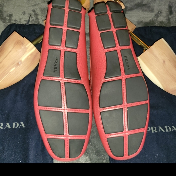 100% Authentic Prada Saffiano Leather Driving Loafers Size 12US Fuoco Red main image 4